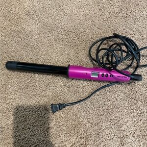 Helen of Troy Curling iron